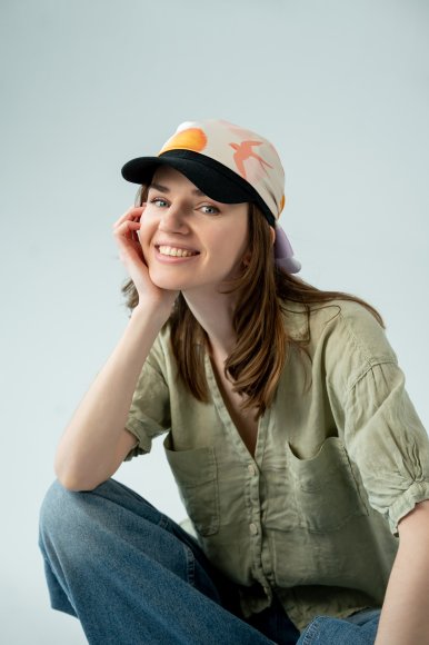 Хустка «Ластівчине небо» світла: Фото