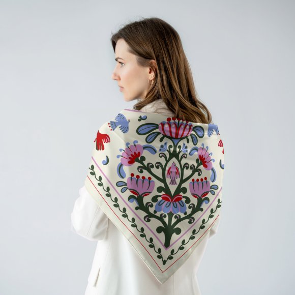 Хустка-косинка «Світове дерево»: Фото