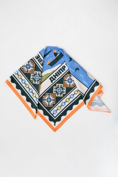 Scarf "Center of Ukraine": Photo