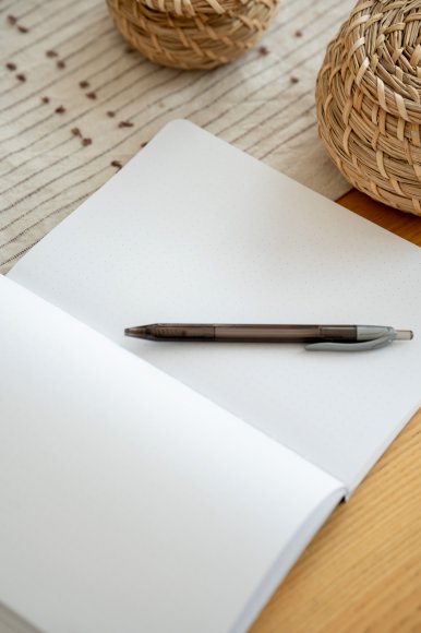 Блокнот в точку «Take notes»: Фото