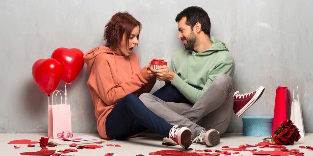 Что подарить девушке в День влюбленных: лучшие варианты и идеи: Фото 2 - ORNER