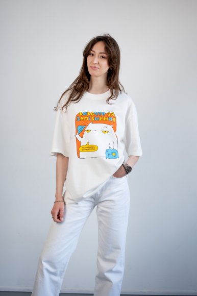 Oversized T-shirt ORNER x Maliunok "Delay" milky: Photo
