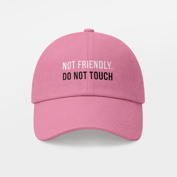 Кепка «Not friendly. Do not touch» розовая: Фото