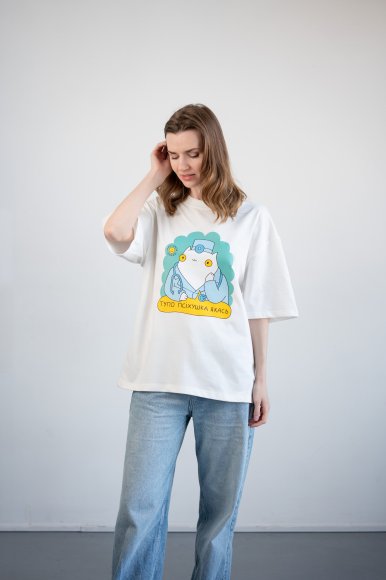 Футболка оверсайз ORNER х Maliunok «Психушка» молочная: Фото