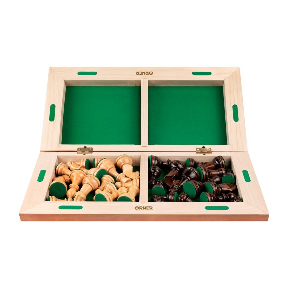 Wooden chess brown: Photo