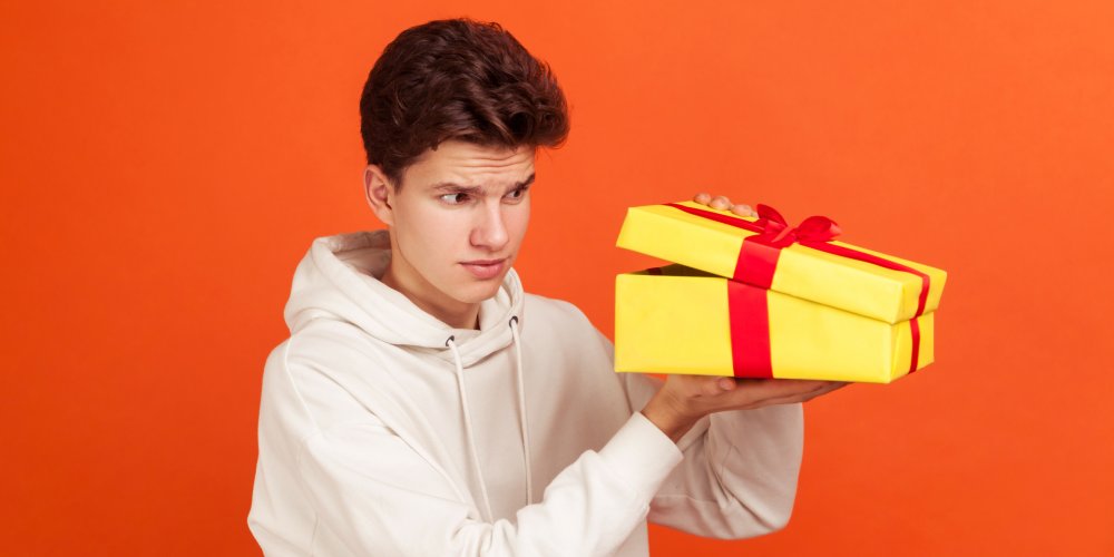 Что подарить брату: советы и готовые варианты: Фото 1 - ORNER