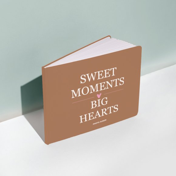 Photo album Sweet moments big hearts: Photo
