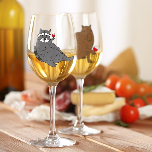 Glass "Raccoon with wine": Photo