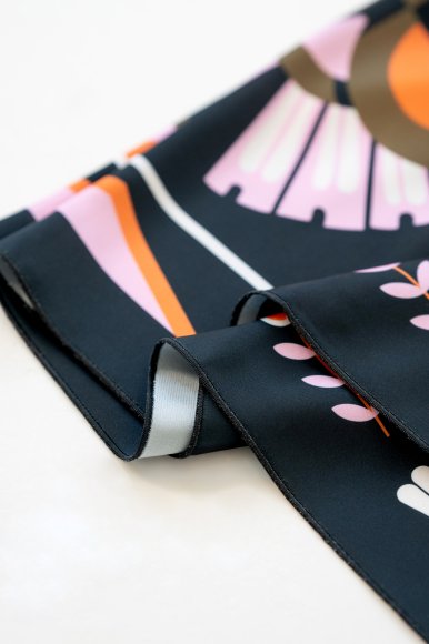 Платок «Древо рода» черный: Фото