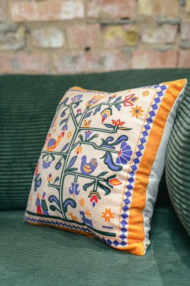 Подушка «Дерево жизни» бежевая: Фото