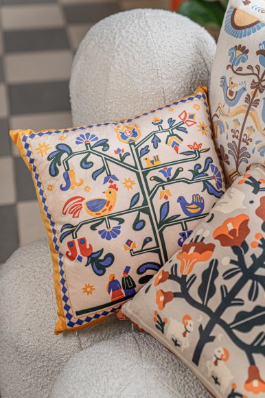 Подушка «Дерево жизни» бежевая: Фото