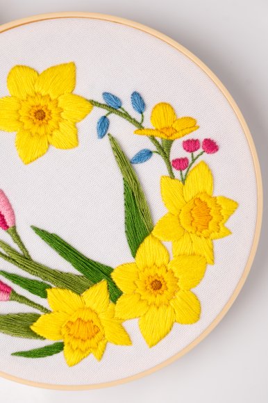 Набор для вышивания Ø160 мм «Венок из нарциссов»: Фото
