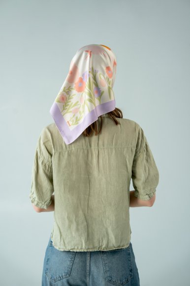 Хустка «Ластівчине небо» світла: Фото