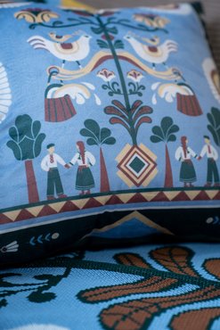 Подушка «Дерево роду» блакитна: Фото Подушка «Дерево роду» блакитна: Фото - ORNER
