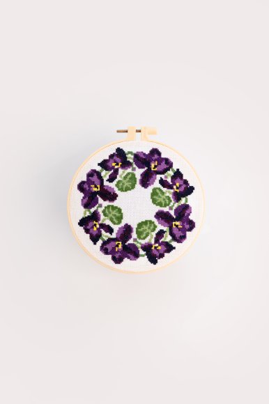Набор для вышивания Ø160 мм «Цветы фиалки»: Фото