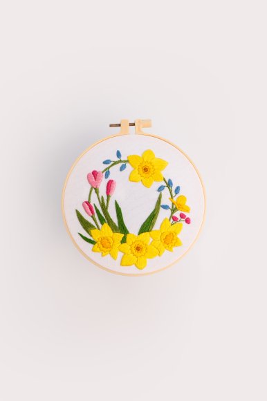Набор для вышивания Ø160 мм «Венок из нарциссов»: Фото