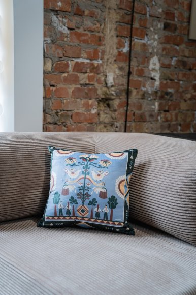 Подушка «Дерево рода» голубая: Фото