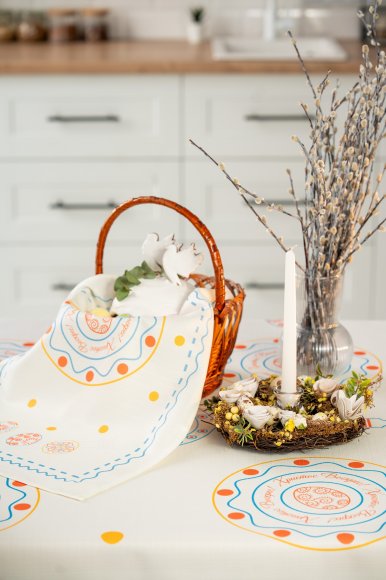 Tablecloth "Easter Moments" light blue 130x170: Photo