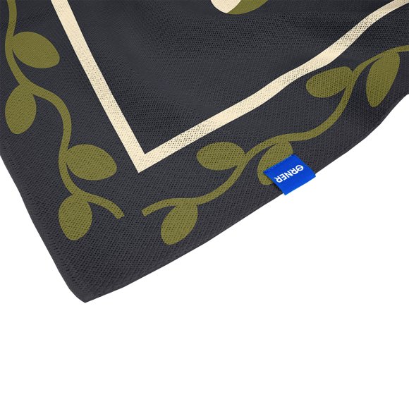 Плед «Мировое дерево» черный: Фото