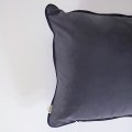 Подушка вельвет «Серая темная» 40х60 см: Фото 2