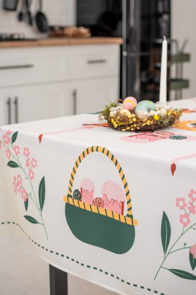 Скатерть «Пасхальная корзина» светлая 130х170: Фото