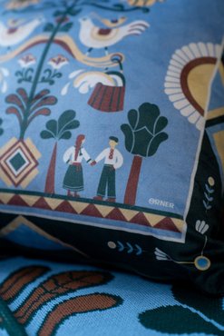 Подушка «Дерево роду» блакитна: Фото Подушка «Дерево роду» блакитна: Фото - ORNER