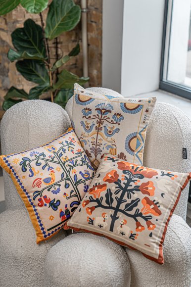 Подушка «Дерево роду» світла: Фото