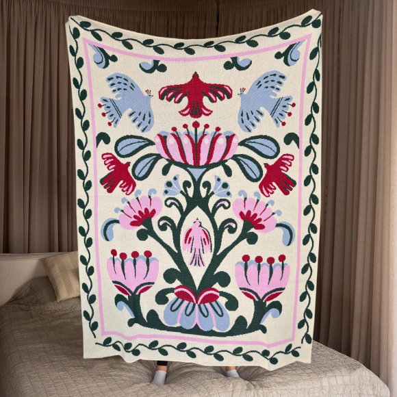 Blanket "World tree" milky: Photo