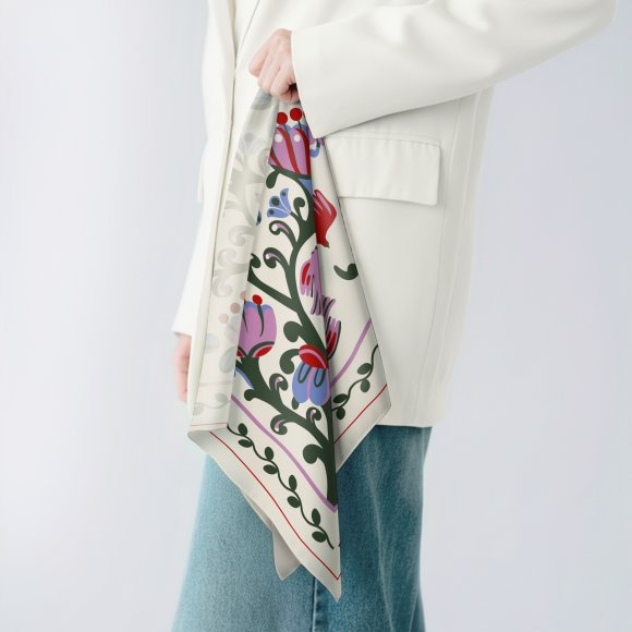 Хустка-косинка «Світове дерево»: Фото