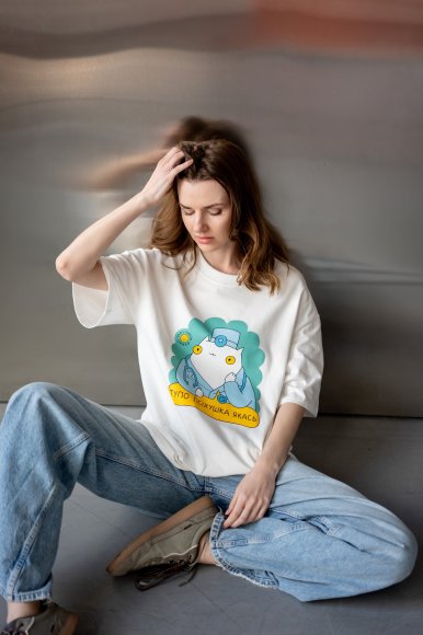 Футболка оверсайз ORNER х Maliunok «Психушка» молочная: Фото