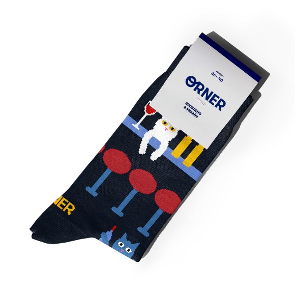 Шкарпетки «Коти і вино в барі»: Фото