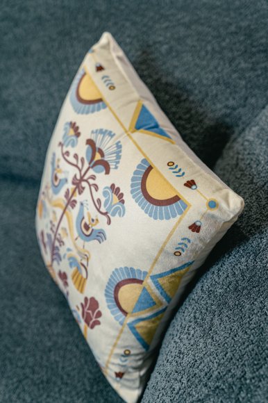 Подушка «Дерево роду» світла: Фото