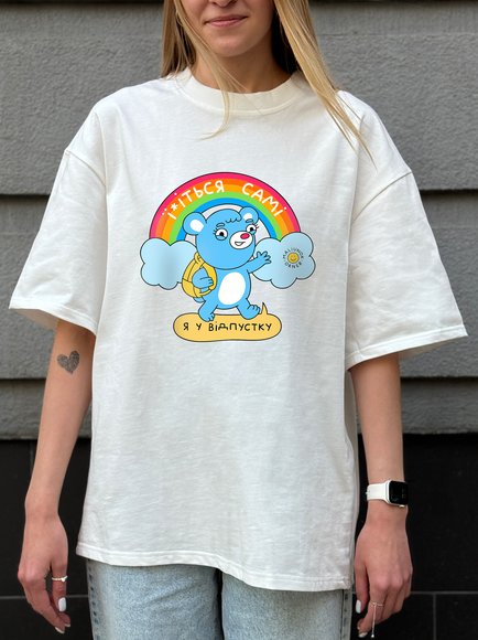 Oversized T-shirt ORNER x Maliunok "Vacation" milky: Photo