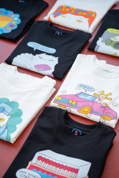 Футболка оверсайз ORNER х Maliunok «Вывезу» молочная: Фото