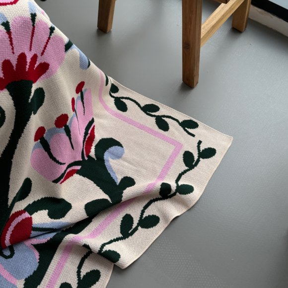 Blanket "World tree" milky: Photo