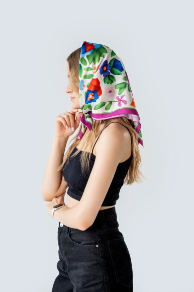 Платок «Цветы»: Фото