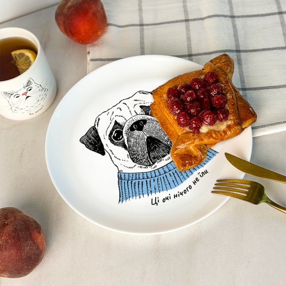 Pug Plate: Photo