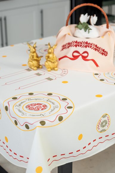 Скатерть «Пасхальные моменты» светло-красная 130х170: Фото