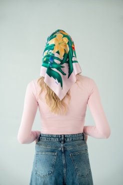 Платок «Весенний букет» розовый: Фото - ORNER