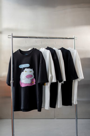 Oversized T-shirt ORNER x Maliunok "Beautiful" black: Photo