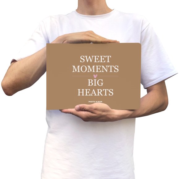Photo album Sweet moments big hearts: Photo