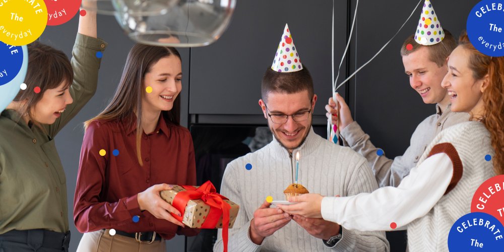 Что можно подарить парню на 18 лет: идеи и рекомендации лучших подарков: Фото 1 - ORNER