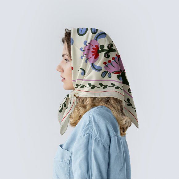 Хустка-косинка «Світове дерево»: Фото