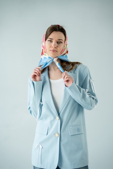 Scarf "House Among Flowers" pink: Photo