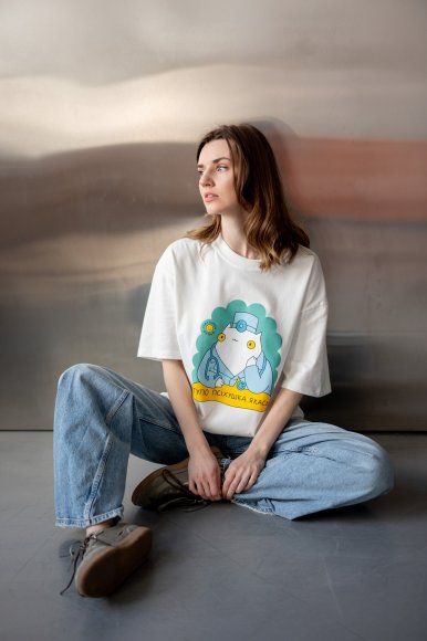 Футболка оверсайз ORNER х Maliunok «Психушка» молочная: Фото