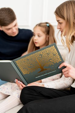 Книга-фотоальбом «Родинне дерево»: Фото Книга-фотоальбом «Родинне дерево»: Фото - ORNER