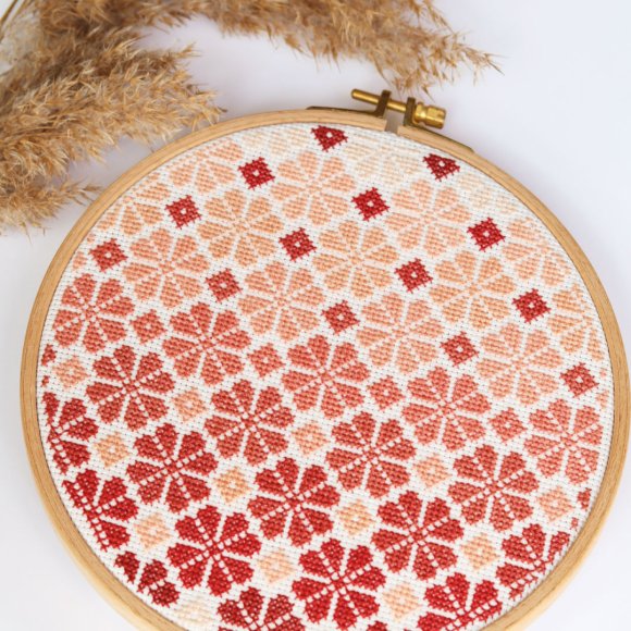 Embroidery kit Ø190 mm ORNER x Diva Olivka "Ornament. Terracotta flowers": Photo