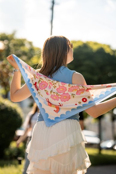 Scarf "House Among Flowers" pink (several sizes): Photo