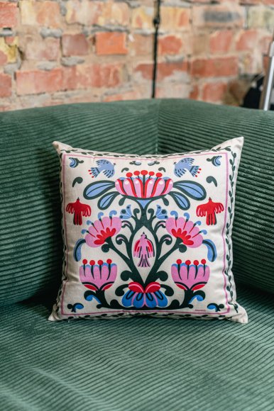 Подушка «Світове дерево» молочна: Фото