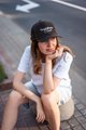 Кепка «Tired Moms Club» коричнева: Фото 9